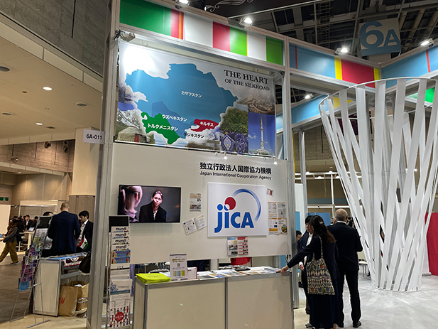 モンゴル・中央アジア5か国 JICAの協力で「ツーリズムEXPOジャパン」に出展 展示ブースで多くの来訪者に各国の魅力発信！