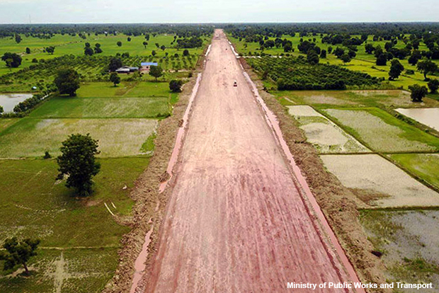 整備前のカンボジア国道５号線