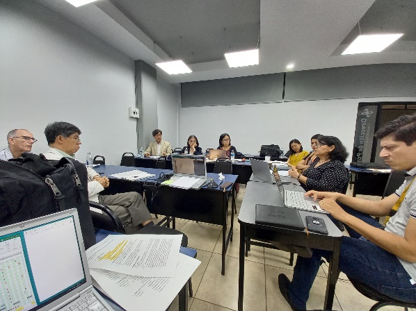 MCIGPDコーディネーター、指導教官と日本側専門家との卒業研究の取組に係る検討会議