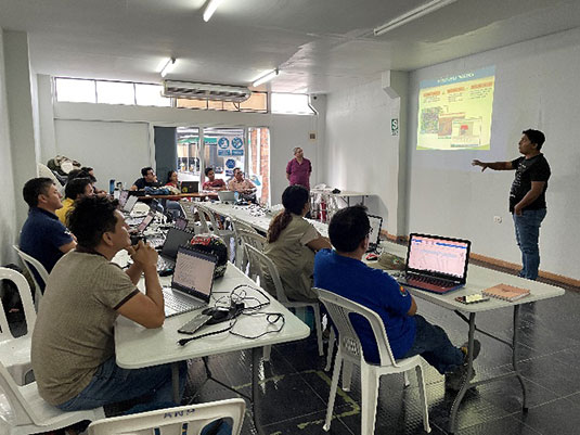 ワークショップ参加者による成果発表 （9月6日、Ucayali州Pucallpa）