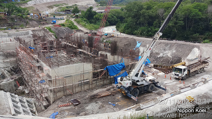 第二発電所の建設風景(写真提供：日本工営(株) ）
