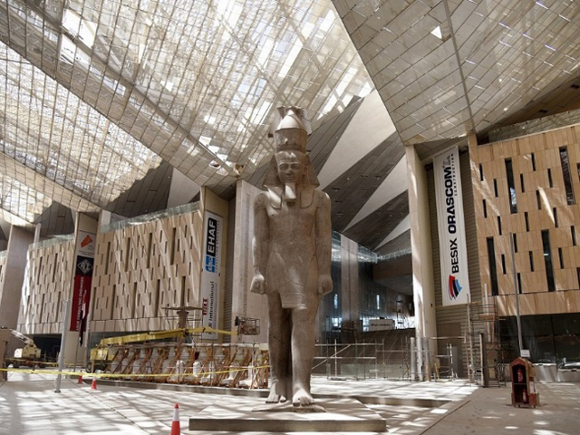 COVID-19における、大エジプト博物館プロジェクトの進展を確認