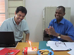 セネガル教育省の同僚からの誕生祝い（JICA専門家）