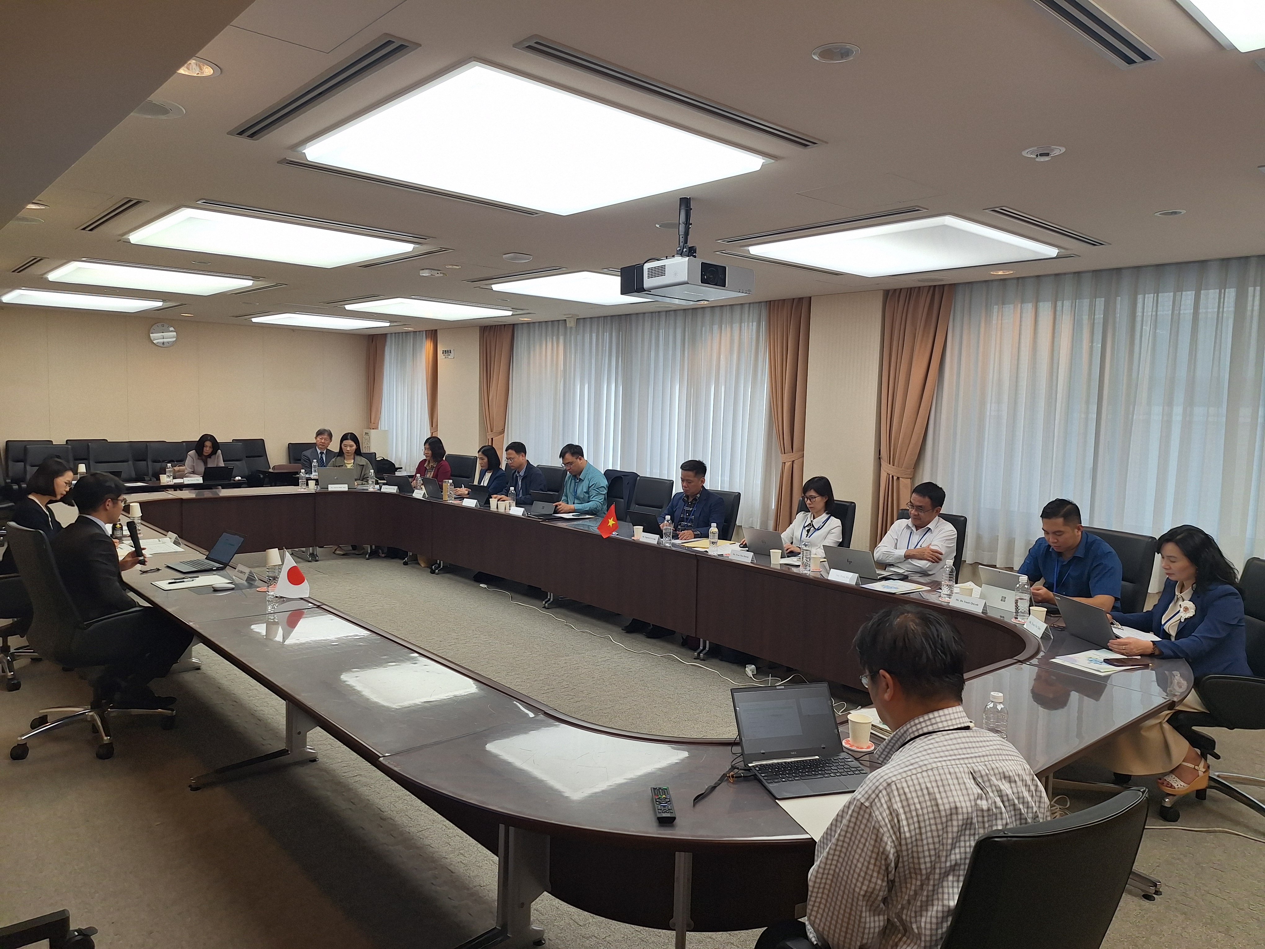 ベトナム公務員採用試験改革プロジェクト 第2回訪日研修 ｜ 事業