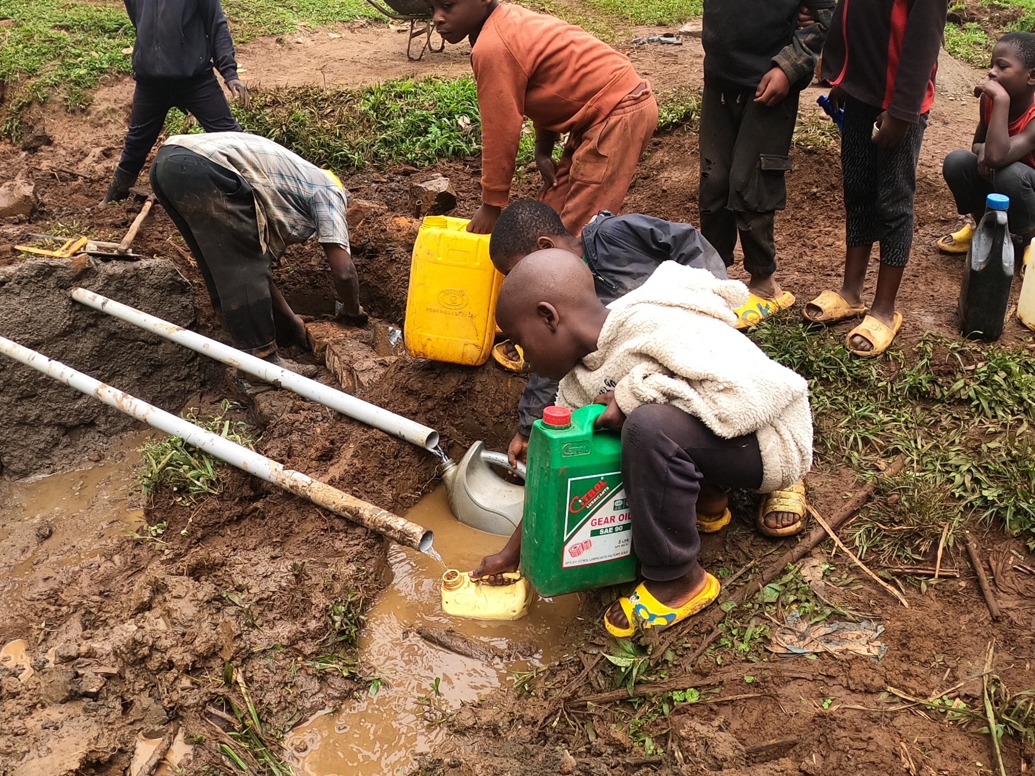 【月間特別展示】あなたのスマホの向こう側で－コンゴ民主共和国で続く紛争と、私たちの暮らし－