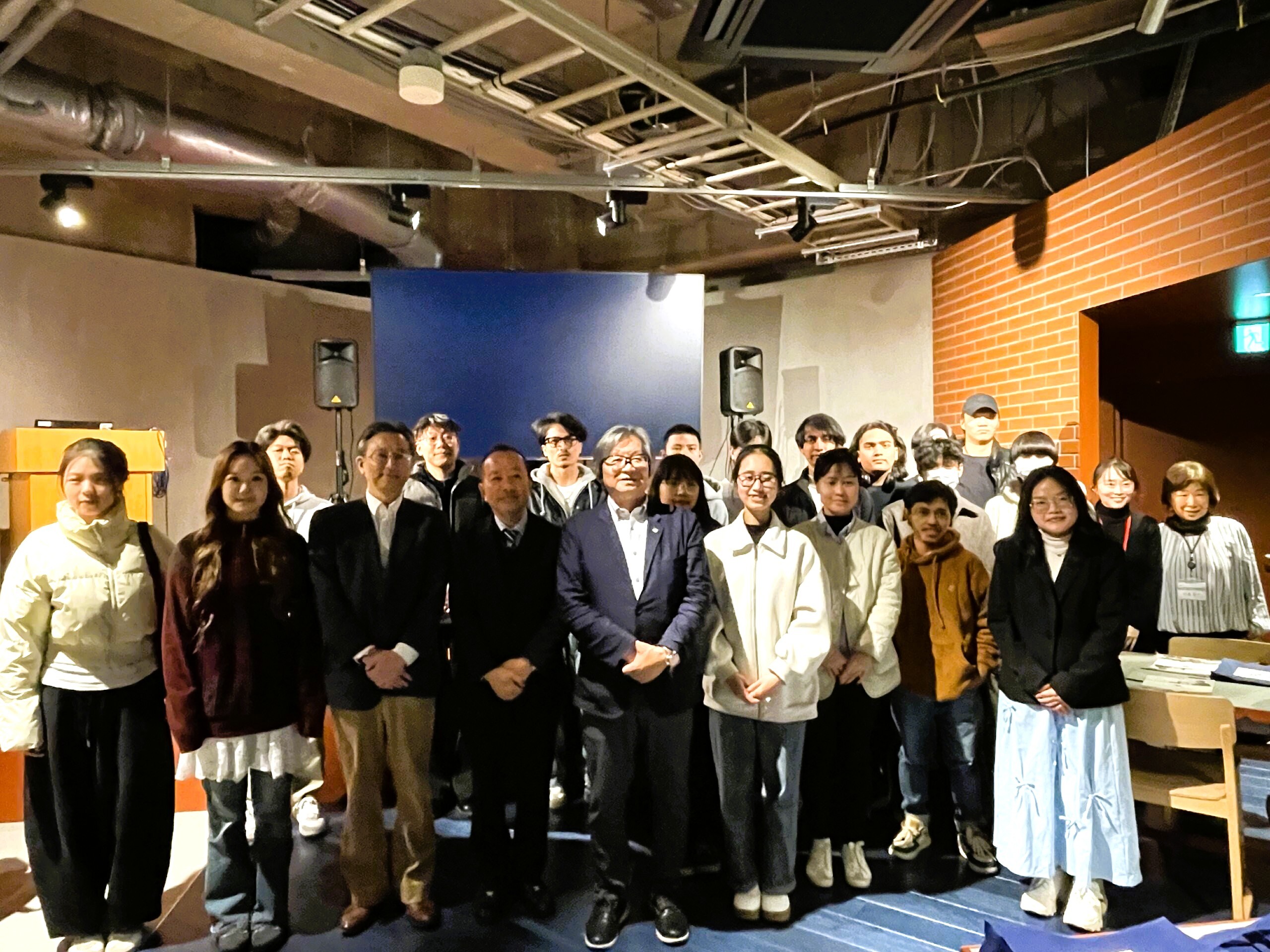 講演後の集合写真@渋沢MIX