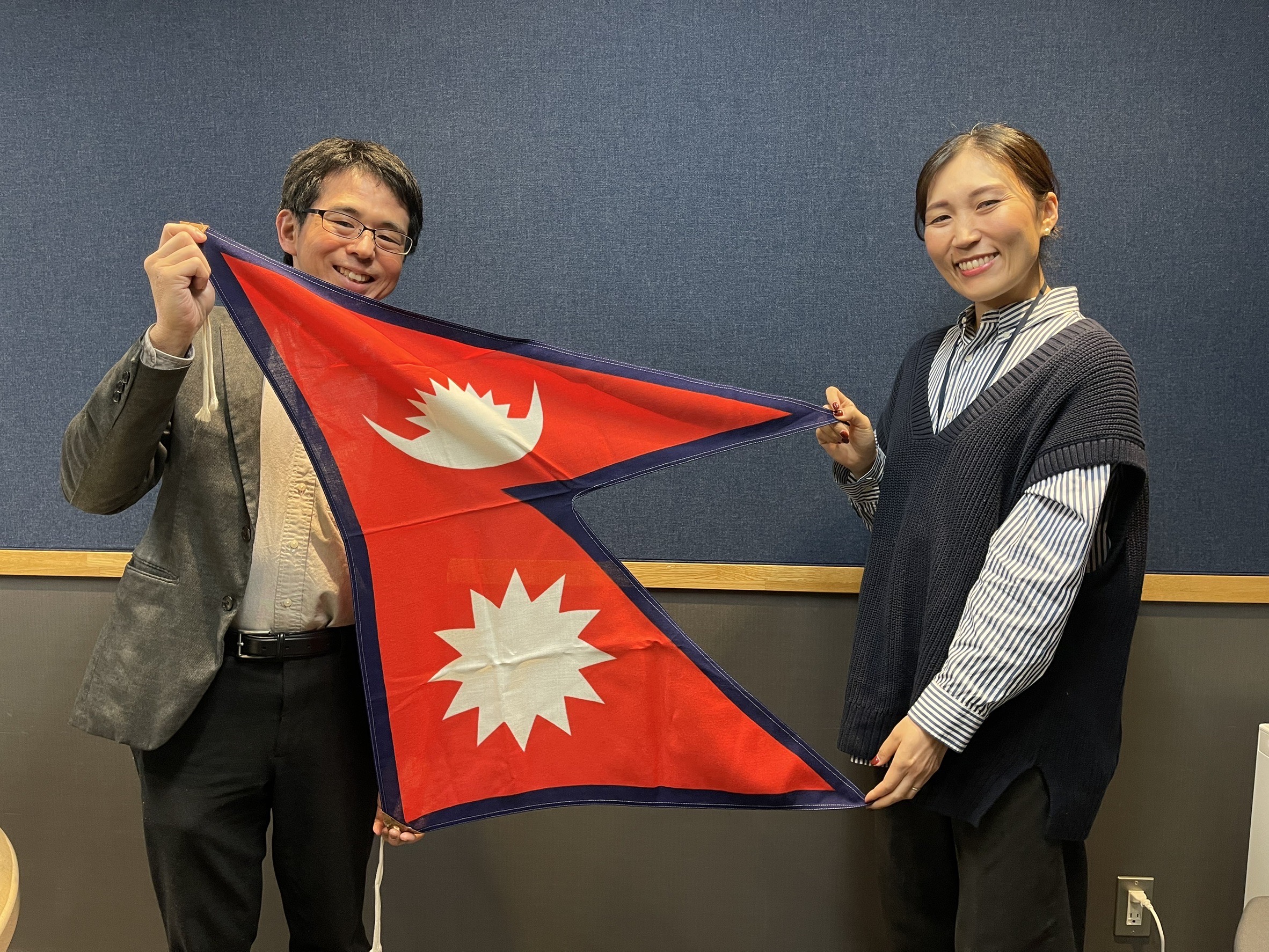 左から小暮アナウンサー、大貫さん