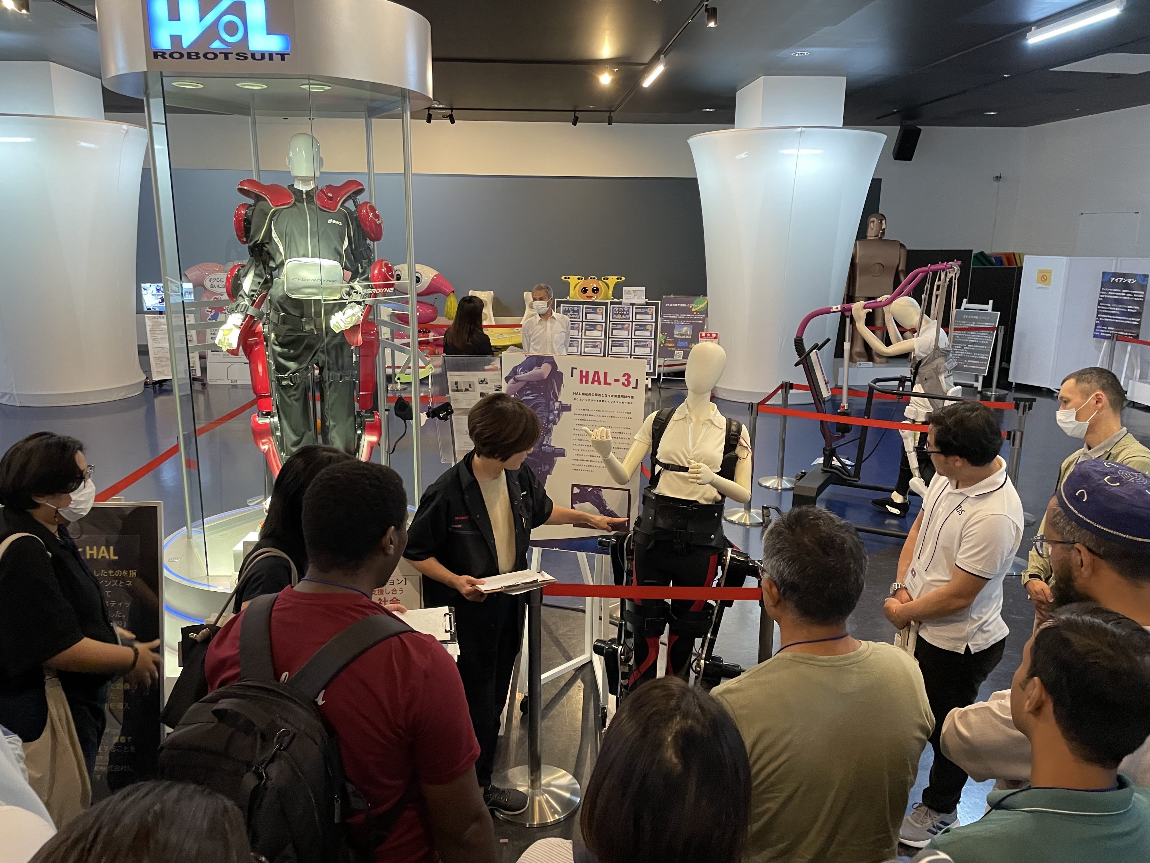 CYBERDYNEのロボット技術を学ぶ