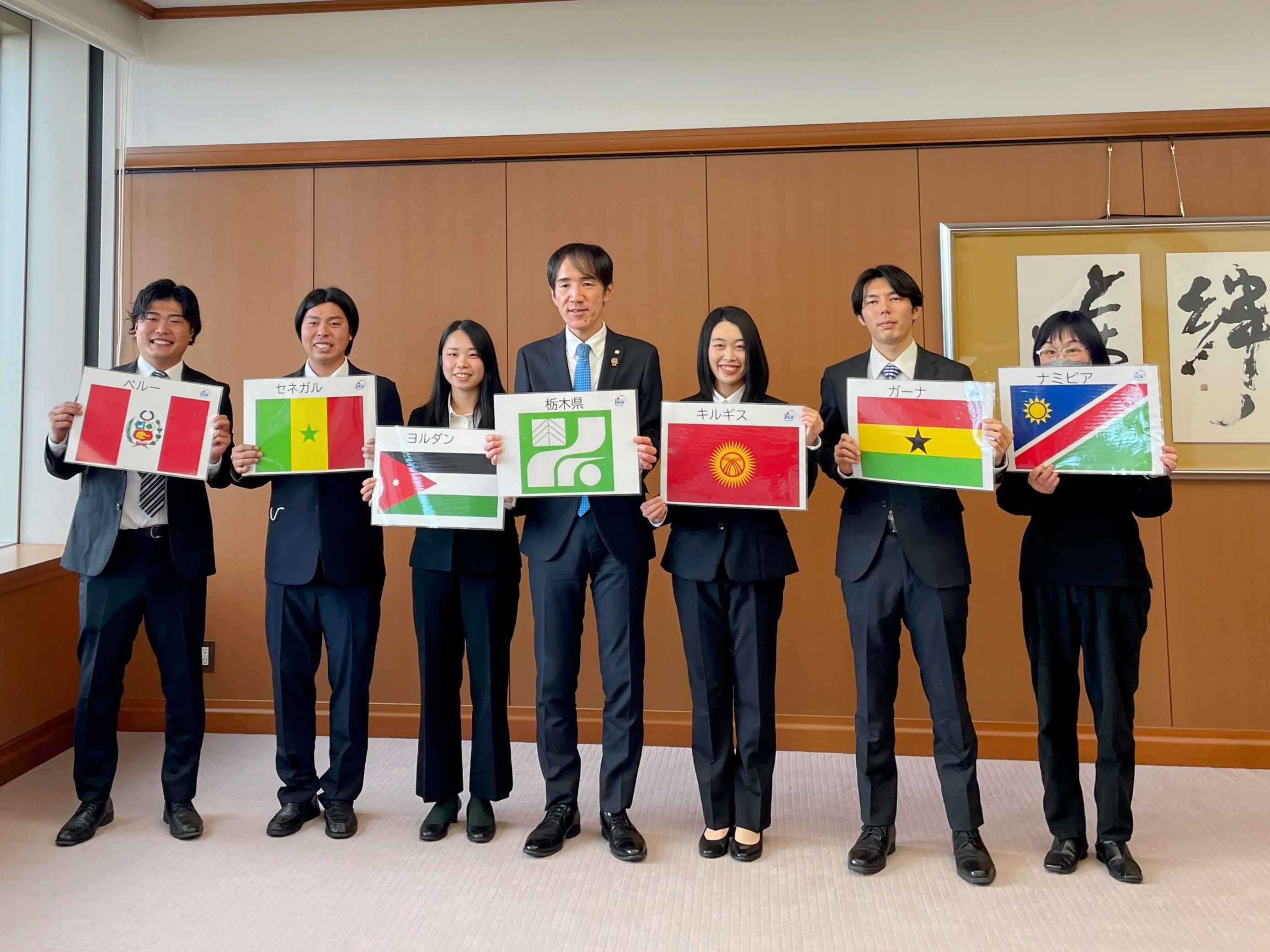 栃木県庁にて赤岩弘智副知事と共に