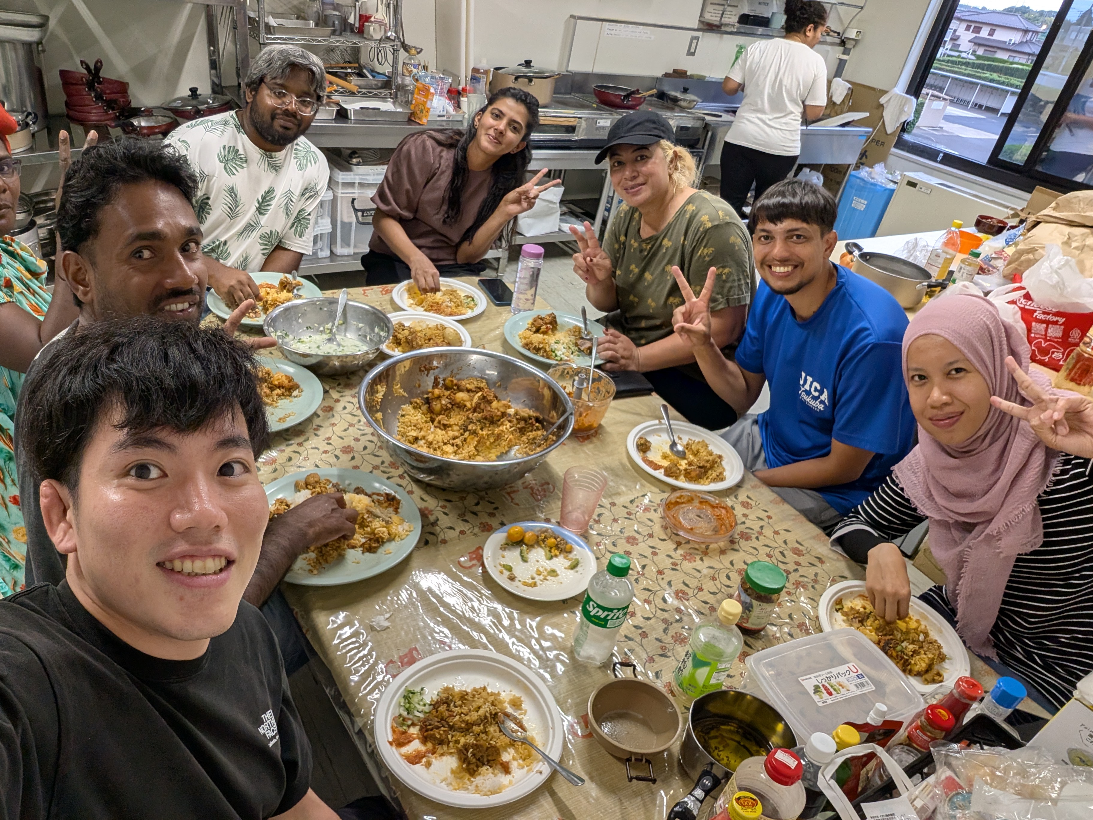 初めて食べたビリヤニ・ダルカレーはいずれも研修員お手製。研修以外の時間もご飯、スポーツ、お喋り・・・とかけがえのない時間をわかちあいました。