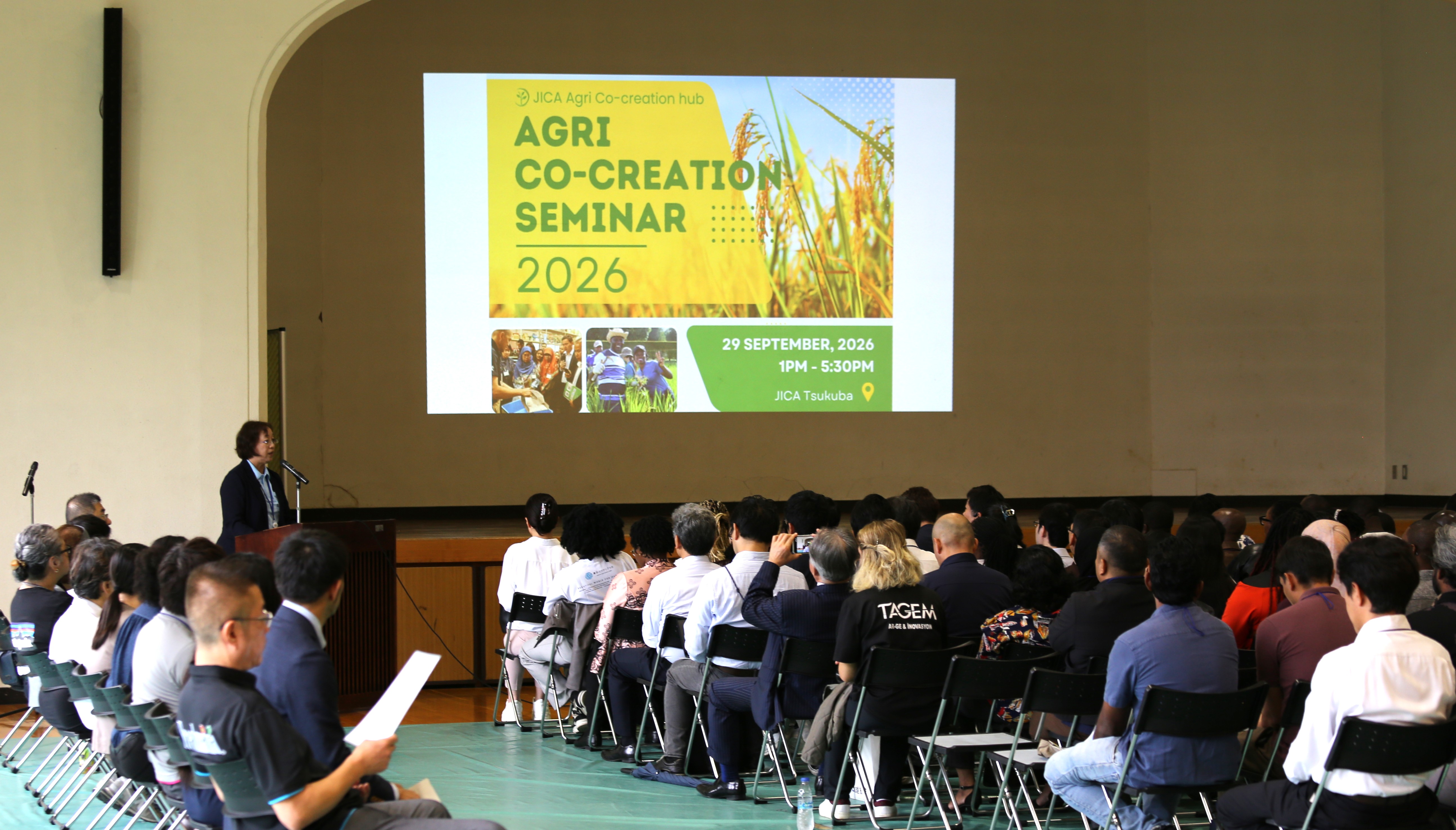 ①20260929開会式所長挨拶プレゼンター＆一般参加者