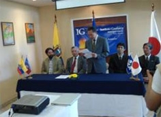 Ceremony to provide equipments (Japanese ambassador, JICA chief representative, experts and local agency representatives)