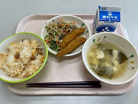 A school lunch menu of elementary school in Niigata City