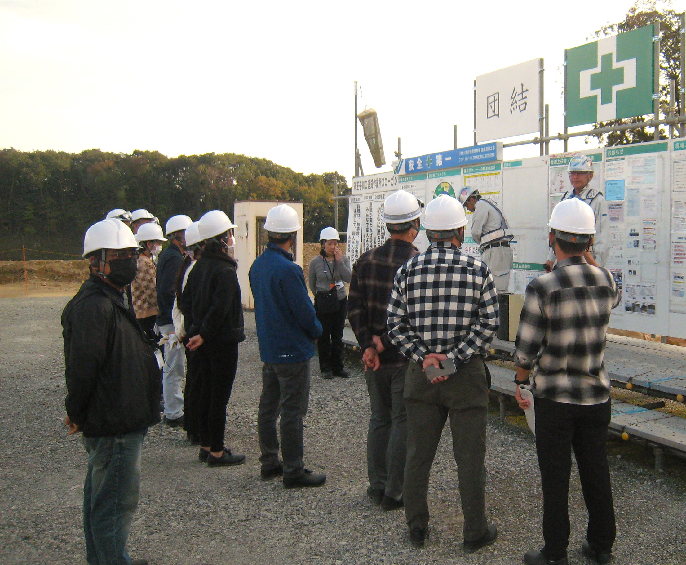 Learn about occupational health and safety initiatives (at construction site by joint venture of Fujita-Daiwa House Industry)