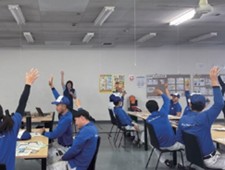 Traffic safety class for foreigners was given in cooperation with companies in Mooka City, Tochigi