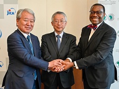 Signing Ceremony (Photo Credit: AfDB by Moustafa Cheaiteli)