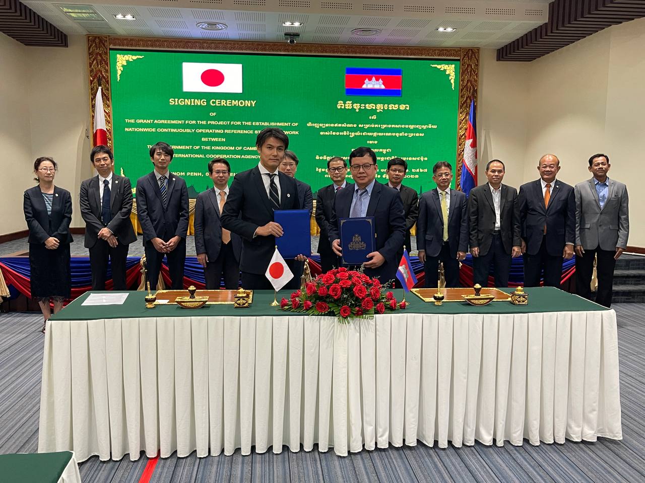 Signing ceremony (photo: Ministry of Economy and Finance)
