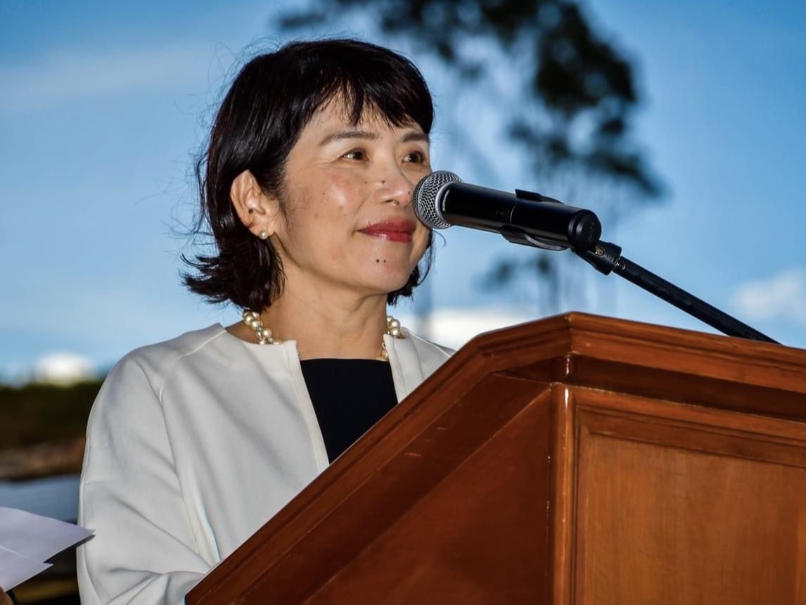 Senior Vice President Sachiko Imoto delivers a speech at the Quiocta Cave completion ceremony