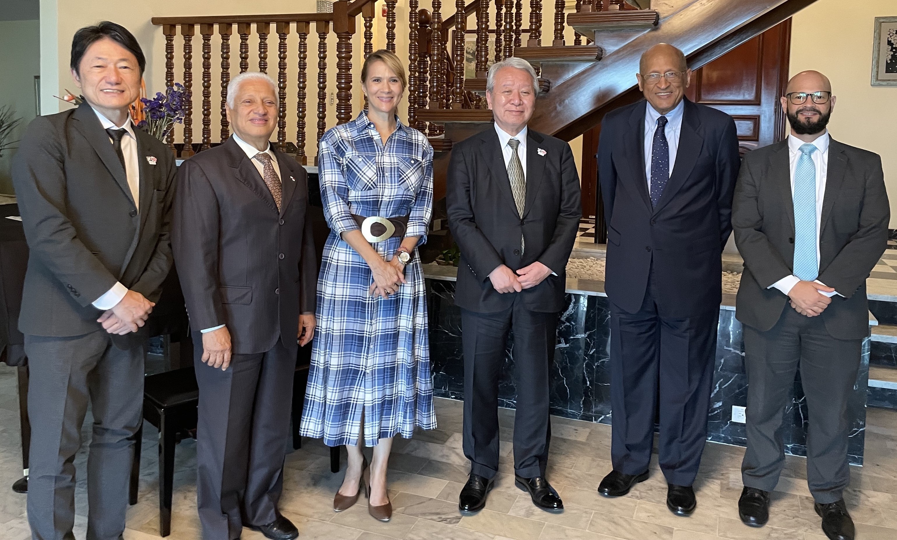 Meeting with Panama’s Minister of Economy and Finance Héctor Alexander and Vice Minister of Multilateral Affairs and International Cooperation at the Ministry of Foreign Affairs Yill del Carmen Otero Guevara