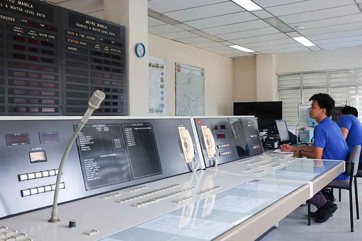 Monitoring Station with its Effective Flood Control Operation System