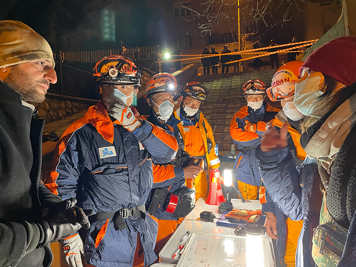 the Japan International Disaster Relief (JDR) rescue team