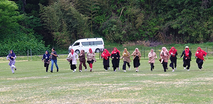 Participants experiencing the speed of a tsunami