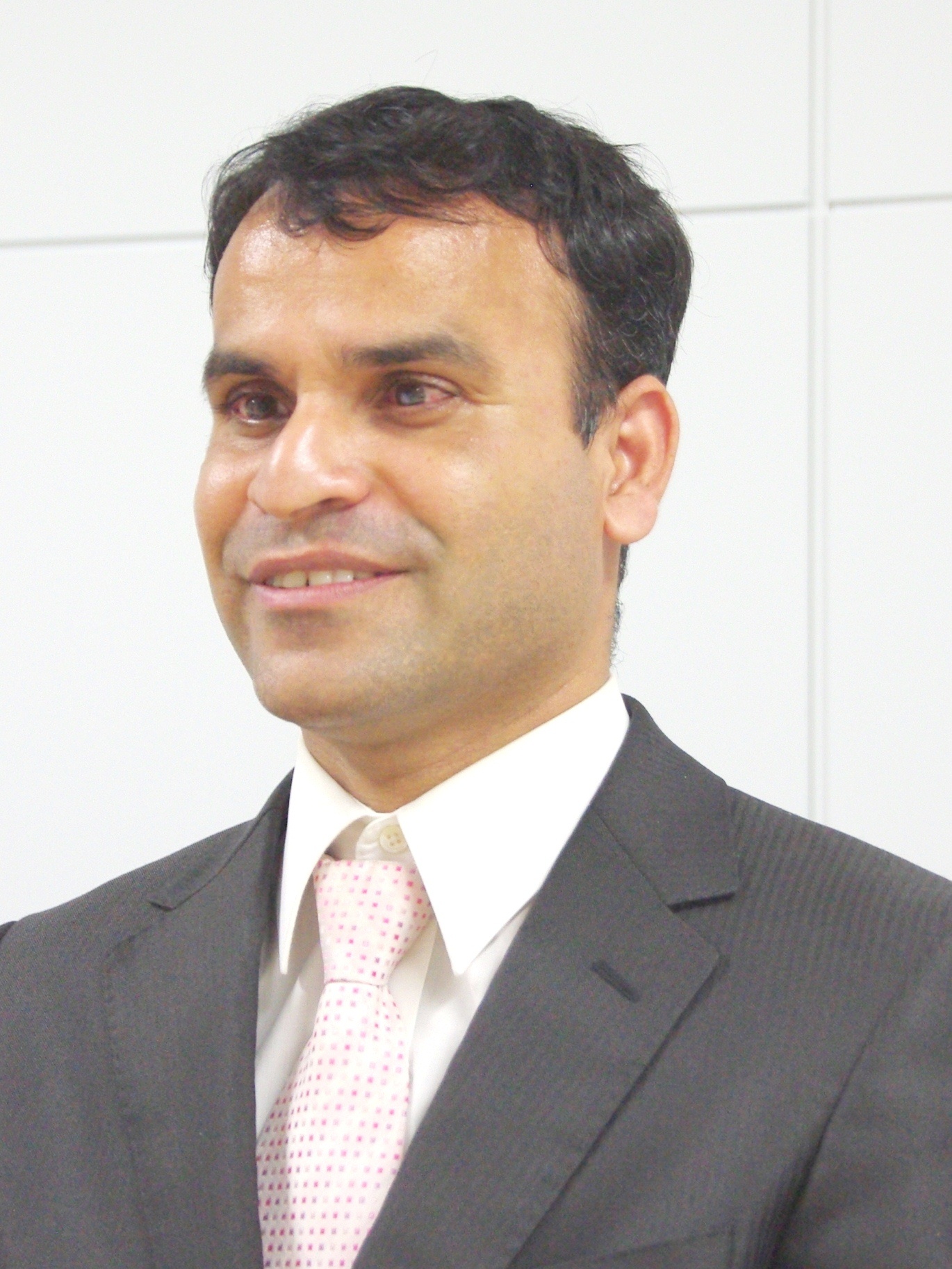 web_Kamal-san.jpg