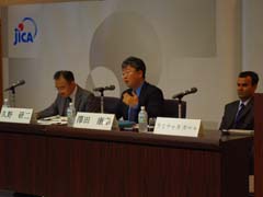 Professor Yasuyuki Sawada (center)