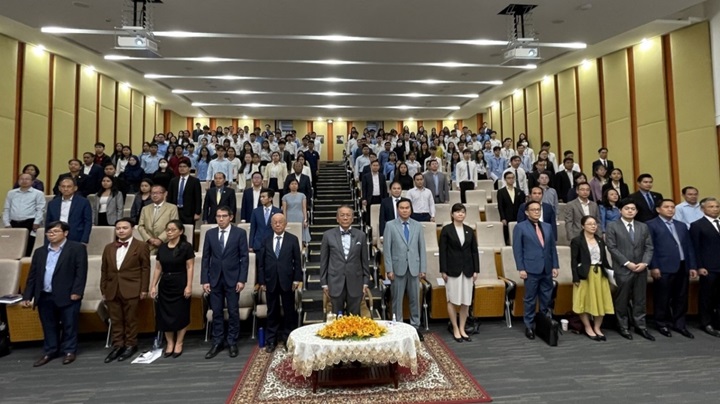 Photo:Attendees at the symposium on Cambodia’s Economic Development and Economic Policy