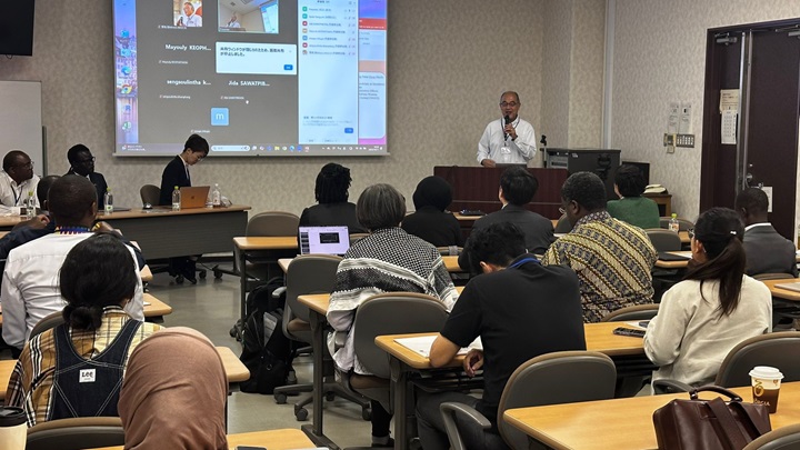 Photo:Mine Yoichi, Executive Director of the JICA Ogata Research Institute
