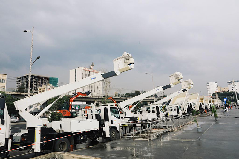 Aerial Work Platform Vehicle（used to access hard-to-reach areas）