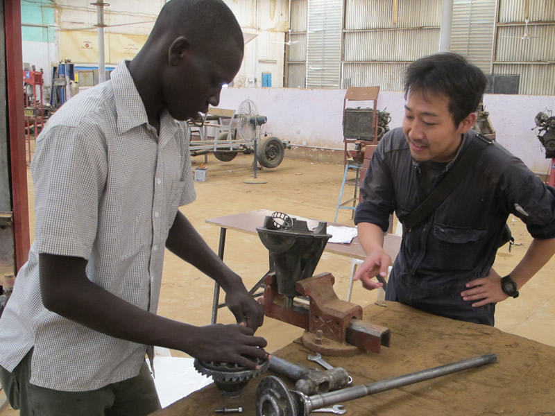 Training new auto mechanics in Khartoum