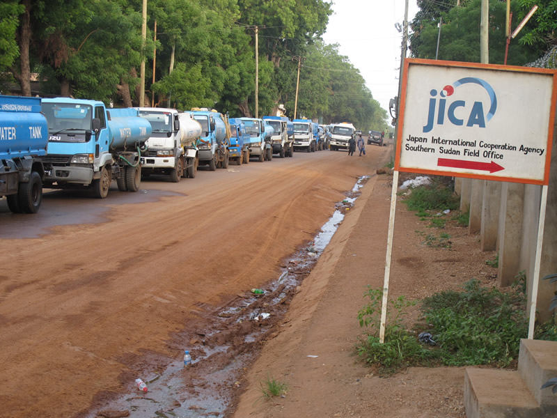 Water tankers in a Juba street