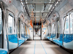 MRT南北線の車両もメイド・イン・ジャパン。最先端の技術を用いた軽量車体で、省エネルギー、省メンテナンスを実現した。