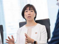 岩附由香さん
