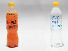 井戸水。揚水管パイプを鉄製からプラスチック製に交換する前（写真左）、交換した後（写真右）。