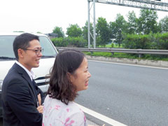 高速道路での現地調査。