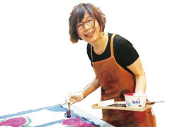 鄭　貞子さん