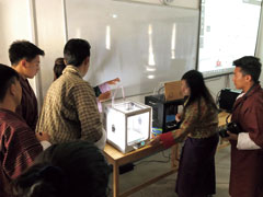 3Dプリンターについて学ぶ。