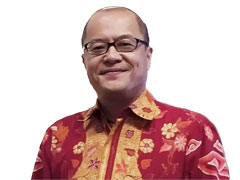 津森ジュンさん