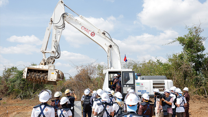日本が供与してCMACで活用されている日本製の地雷除去機