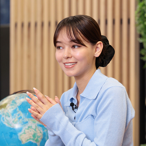 世良マリカさん