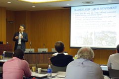 JICA研究所でのセミナーで、中米8カ国でのカイゼンのインパクトについて発表する島田剛招聘研究員