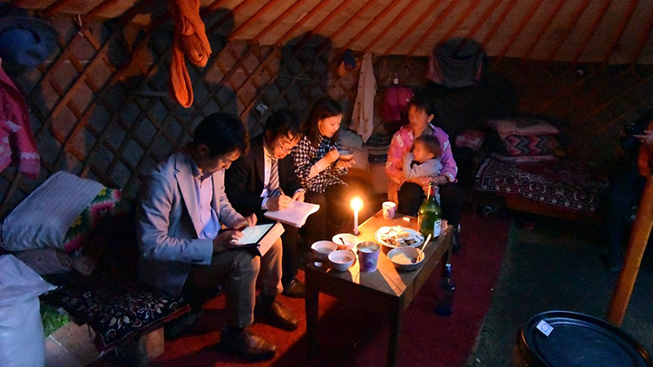 写真：現地調査の様子