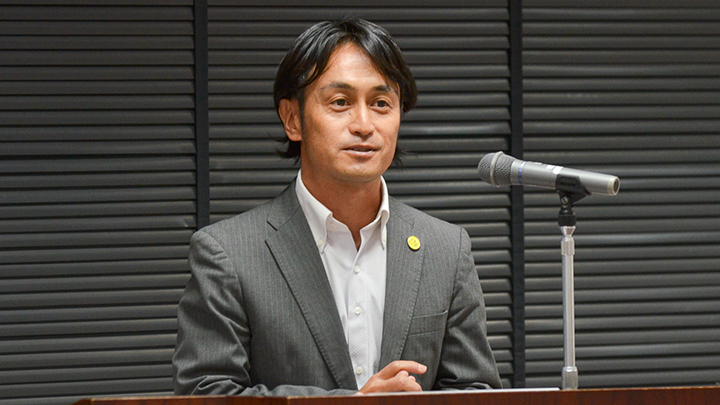 同書の著者で、ハート・オブ・ゴールドの西山直樹事務局長