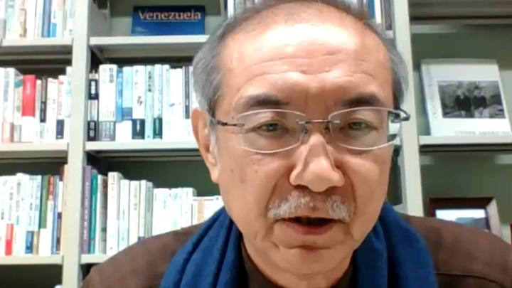 写真：コメントした筑波大学の前川啓治名誉教授