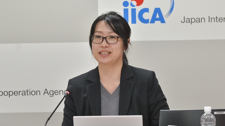 写真：モデレーターを務めたJICA緒方研究所の池田亜美研究員