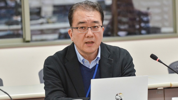 写真：コメントした小原学JICA国際協力専門員