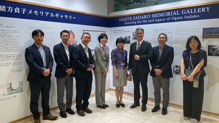 写真：KDI国際開発センターの金政昱所長らがJICA緒方研究所を訪問