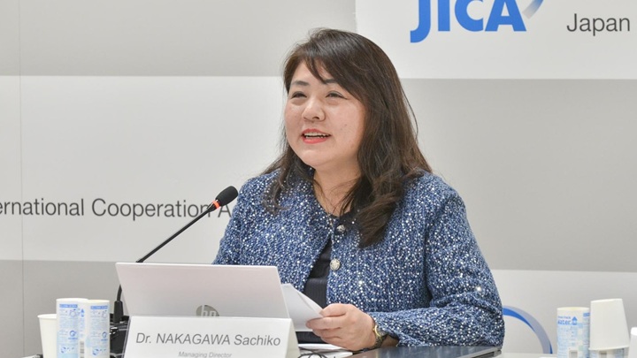 写真：日本製薬工業協会の中川祥子常務理事